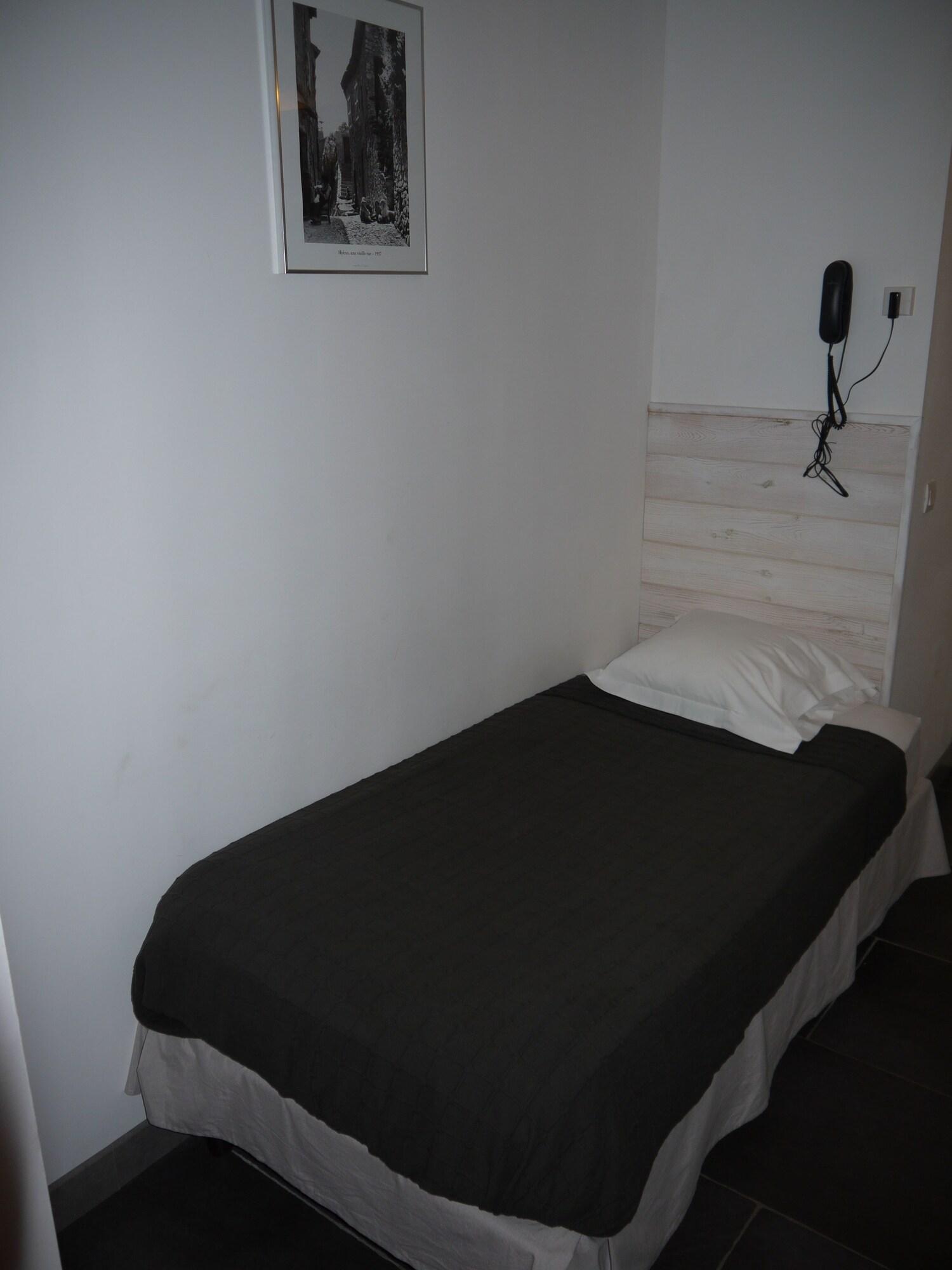Hotel Portalet Hyères Exteriör bild