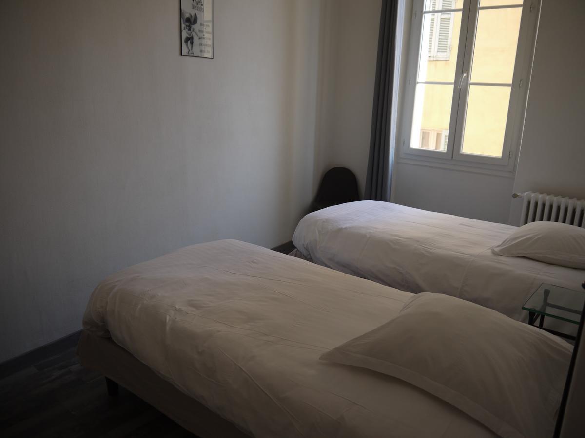 Hotel Portalet Hyères Exteriör bild