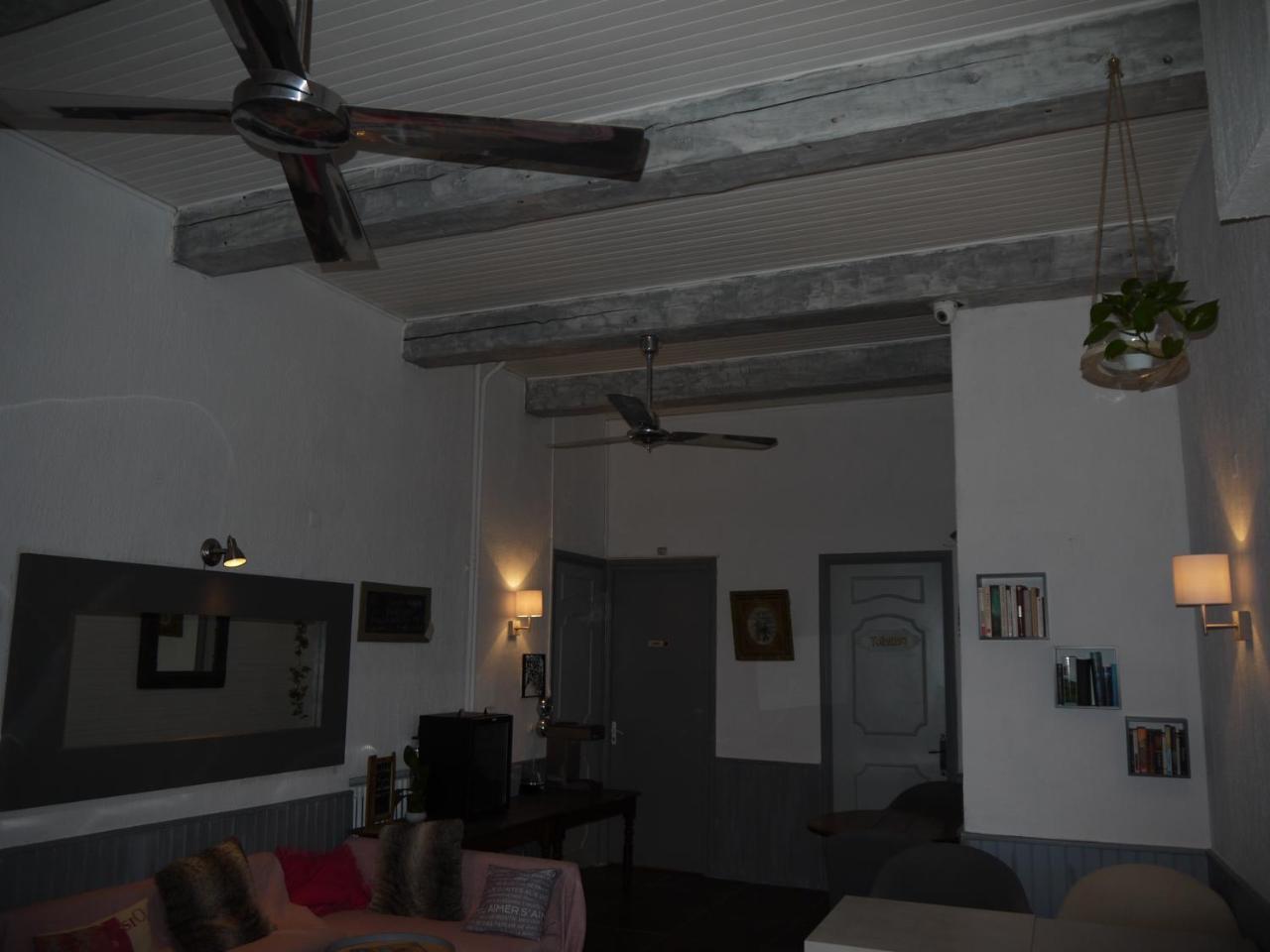 Hotel Portalet Hyères Exteriör bild