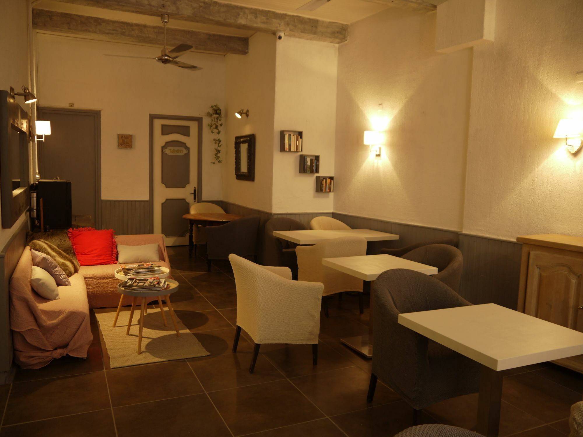 Hotel Portalet Hyères Exteriör bild
